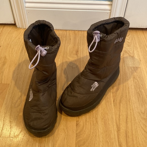 The North Face 600g Winter Boots, Size 5 - Picture 2 of 11